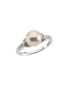 Freshwater Cultured Pearl & Diamond Ring