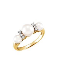 Freshwater Cultured Pearl & Diamond Ring