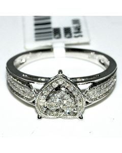 Diamond Heart Ring Engagement Promise Ring 10K White gold 0.2ct 8mm