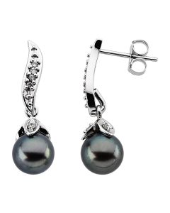 Akoya Cultured Pearl & Diamond Earring