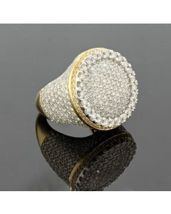 10K Yellow Gold Round Ring with Diamonds 