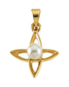 Pendant W/Pearl 14K Yellow Gold 13.00X13.00 Mm